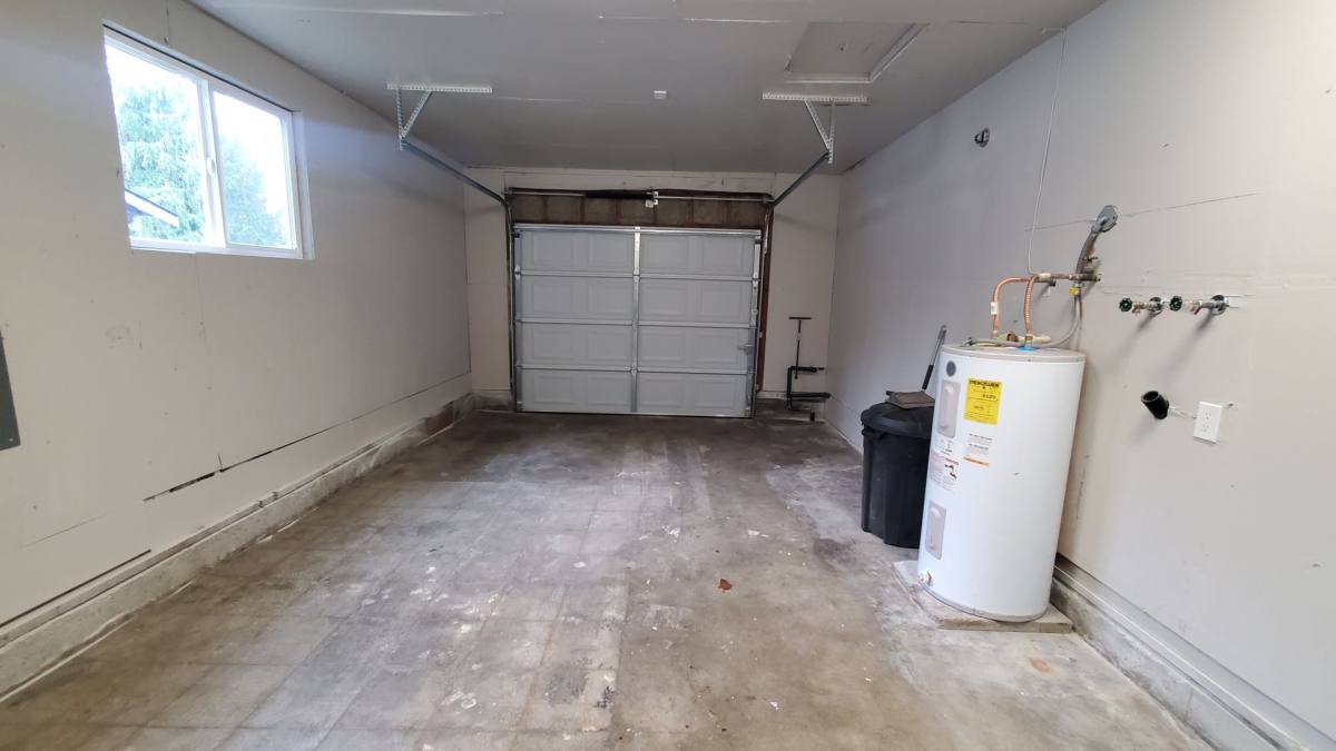 House for rent at 15417 25th Ave E, Tacoma, WA 98445