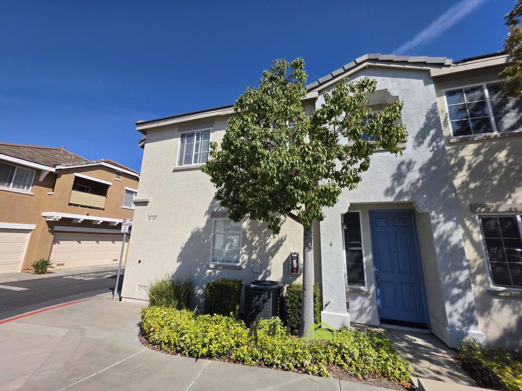 Townhouse for rent at 1439 Trouville Lane #6, Chula Vista, CA 91913