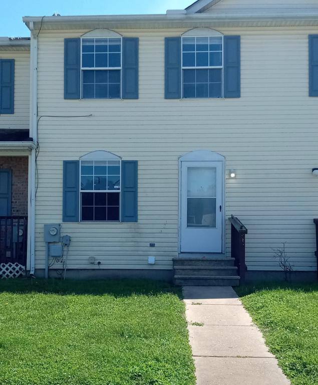 Townhouse for rent at 235 Douglas St, Elkton, MD 21921