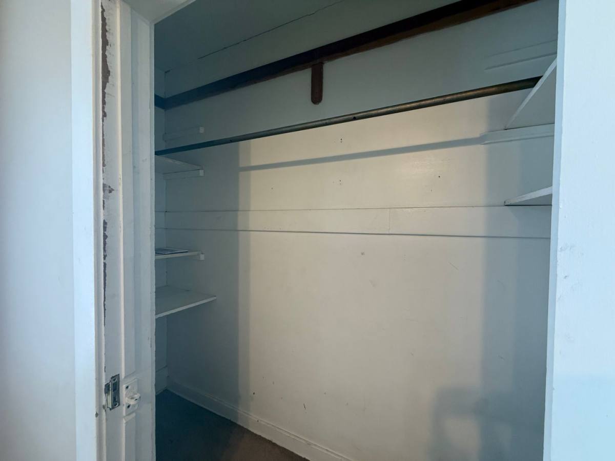 Apartment for rent at 811 E 14th St, Davenport, IA 52803