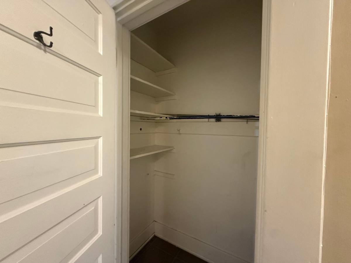 Apartment for rent at 811 E 14th St, Davenport, IA 52803