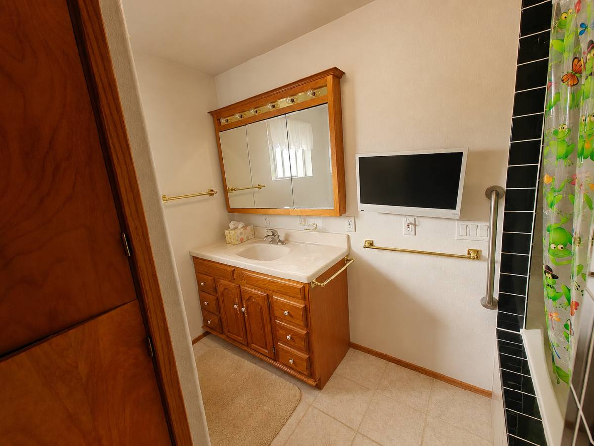 House for rent at 16625 113th Ave SE, Renton, WA 98055