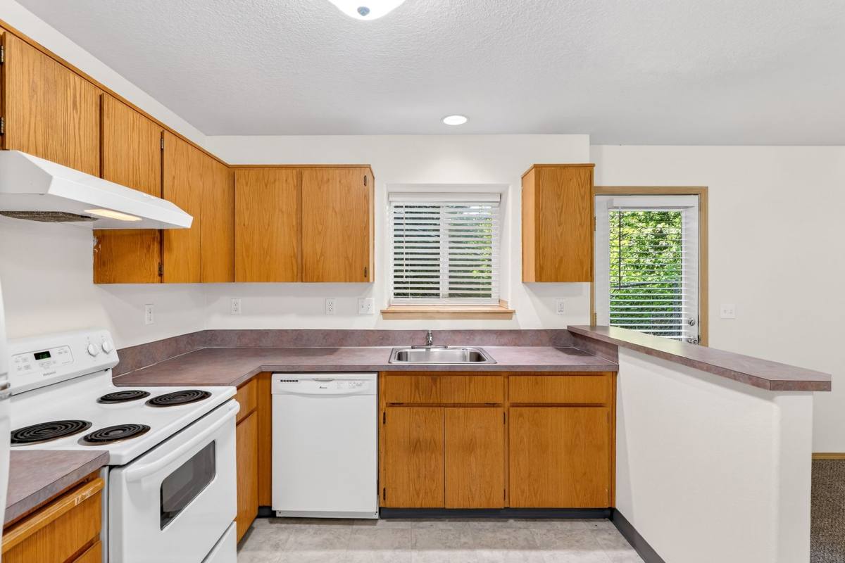 Apartment for rent at 4837 NE 102nd Ave, Portland, OR 97220