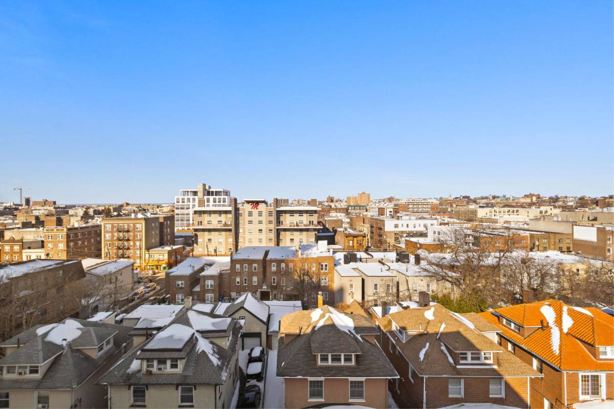 Apartment for rent at 6025 Blvd E, West New York, NJ 07093