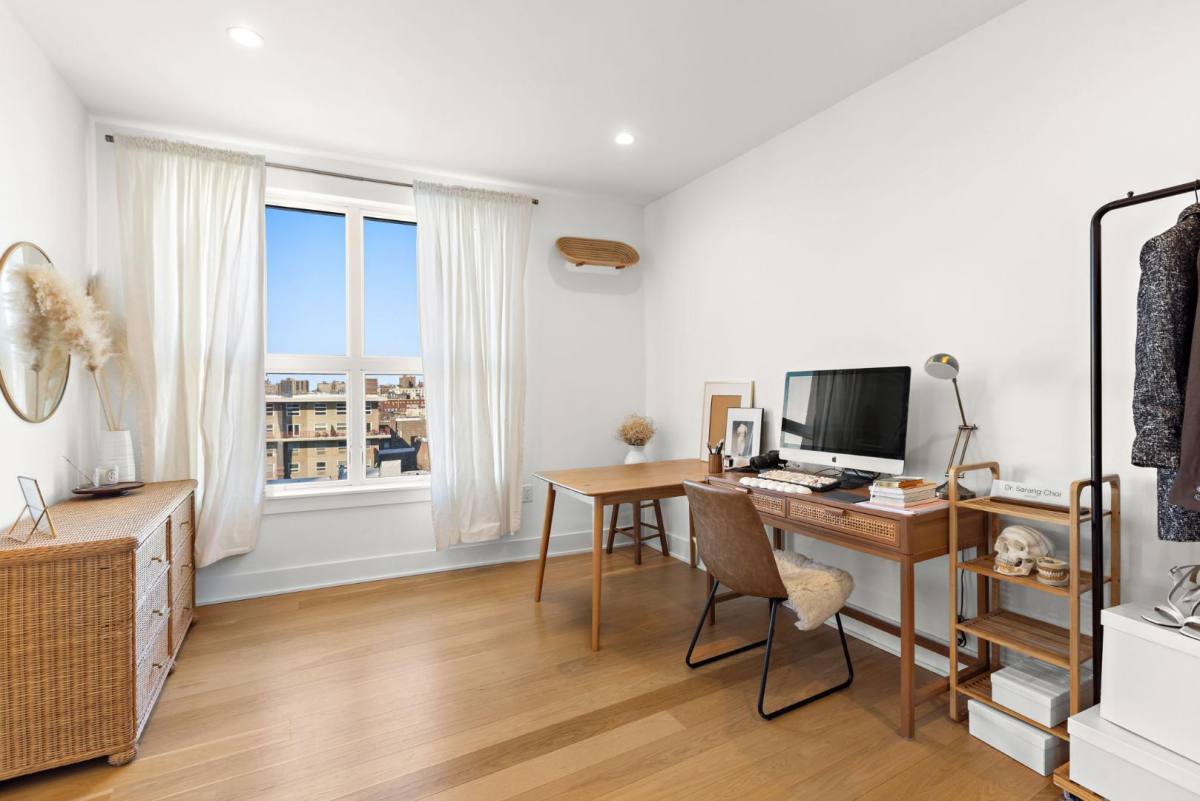 Apartment for rent at 6025 Blvd E, West New York, NJ 07093