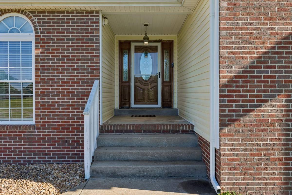 House for rent at 100 Heath Rd, Charlotte, TN 37036
