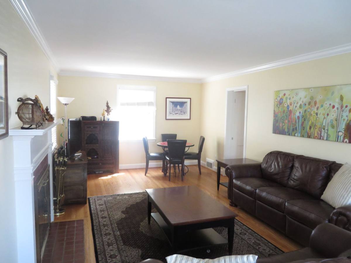 House for rent at 25 N Garfield St, Arlington, VA 22201