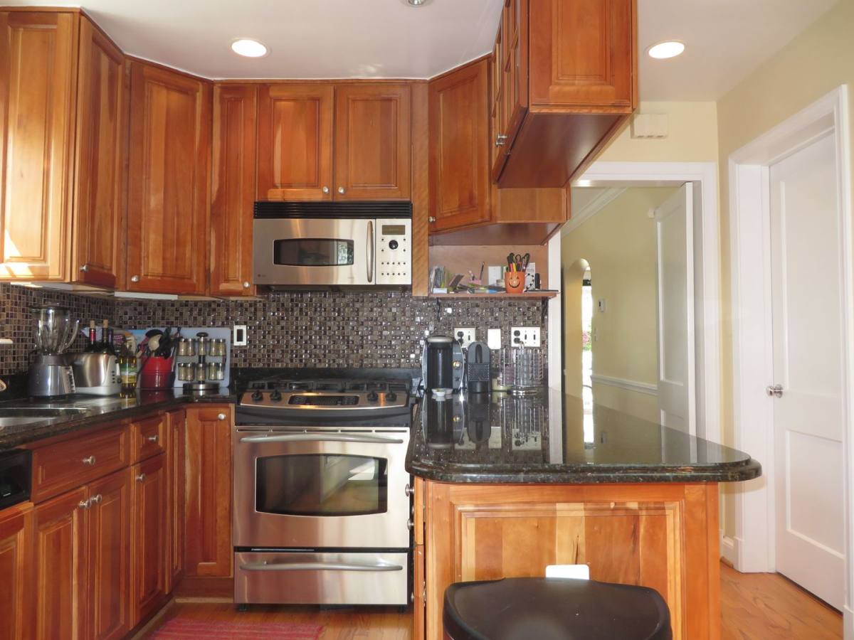 House for rent at 25 N Garfield St, Arlington, VA 22201