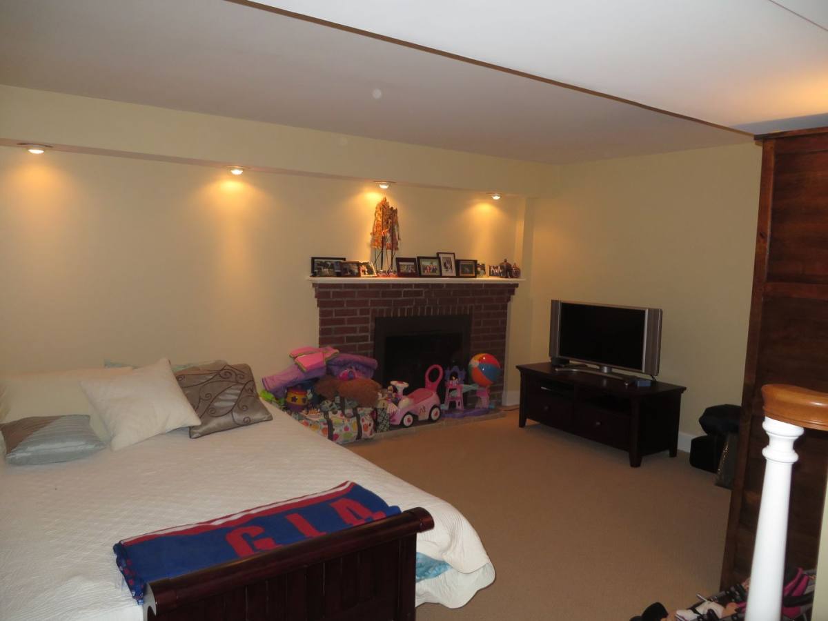 House for rent at 25 N Garfield St, Arlington, VA 22201