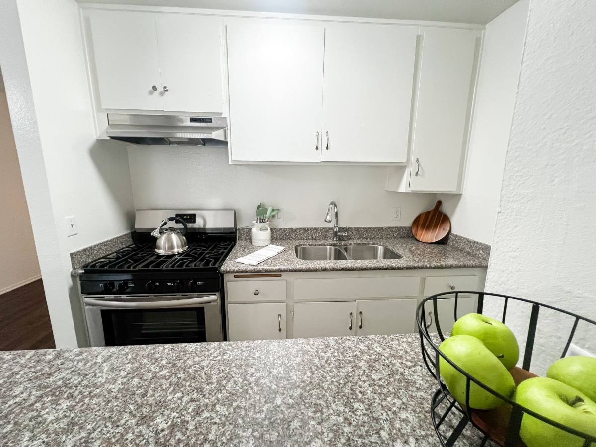 Apartment for rent at 7425 Sepulveda Blvd, Van Nuys, CA 91405