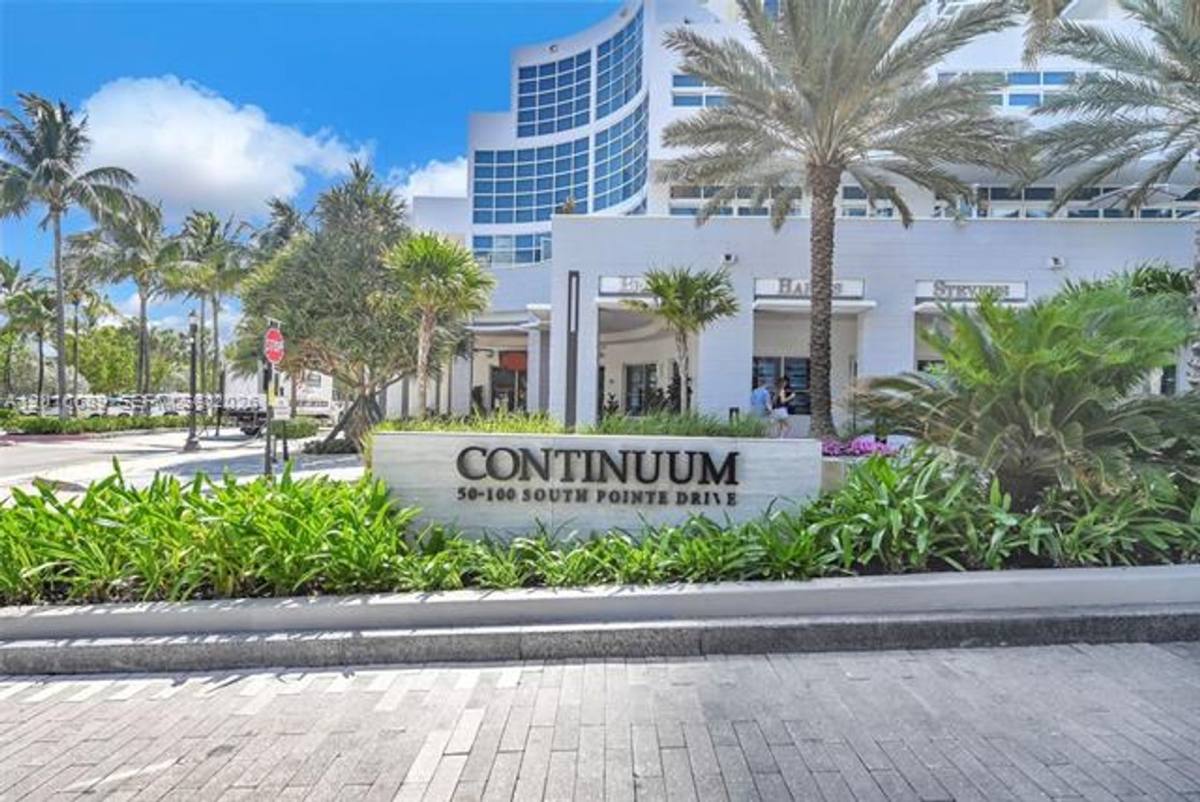 Apartment for rent at 100 S Pointe Dr, Miami Beach, FL 33139