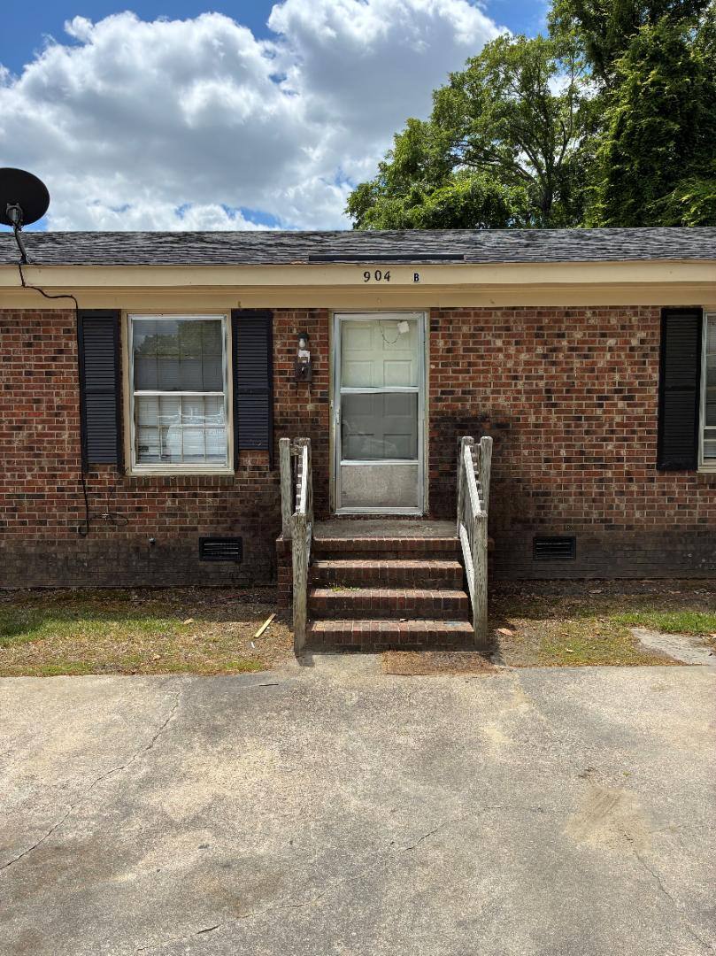 Apartment for rent at 904 Woodrow St #B, Wilson, NC 27893