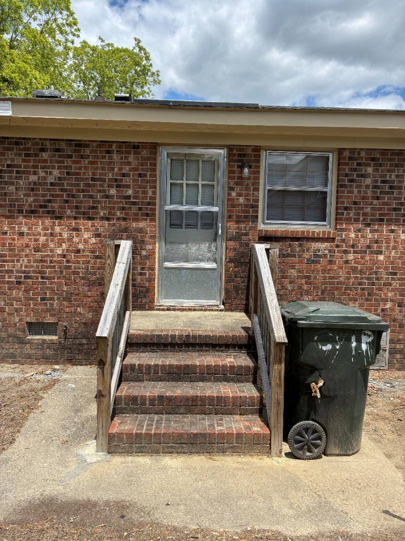 Apartment for rent at 904 Woodrow St #B, Wilson, NC 27893