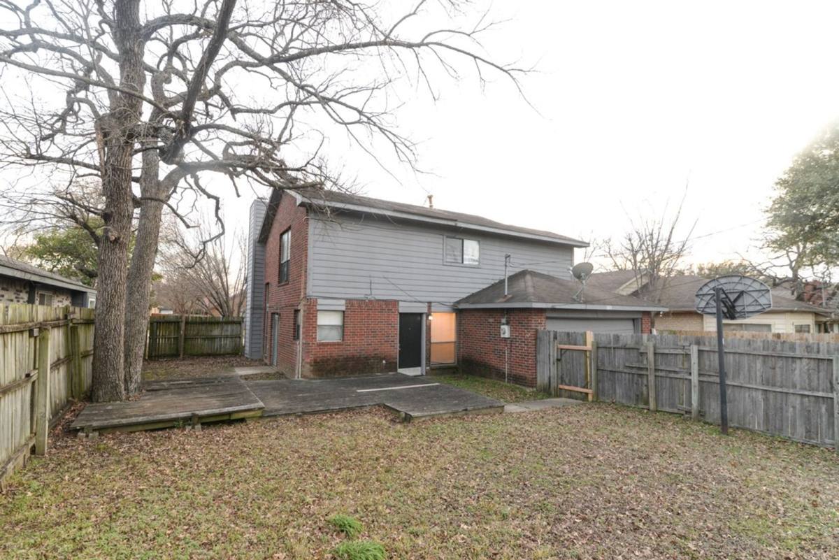 House for rent at 11815 Sunrise Dr, Balch Springs, TX 75180