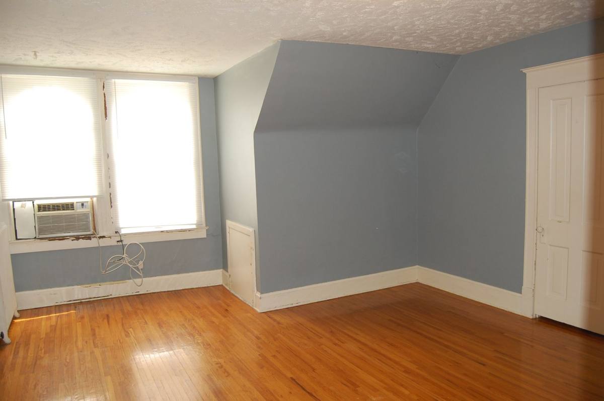 Apartment for rent at 1339 S 19th St, Lincoln, NE 68502