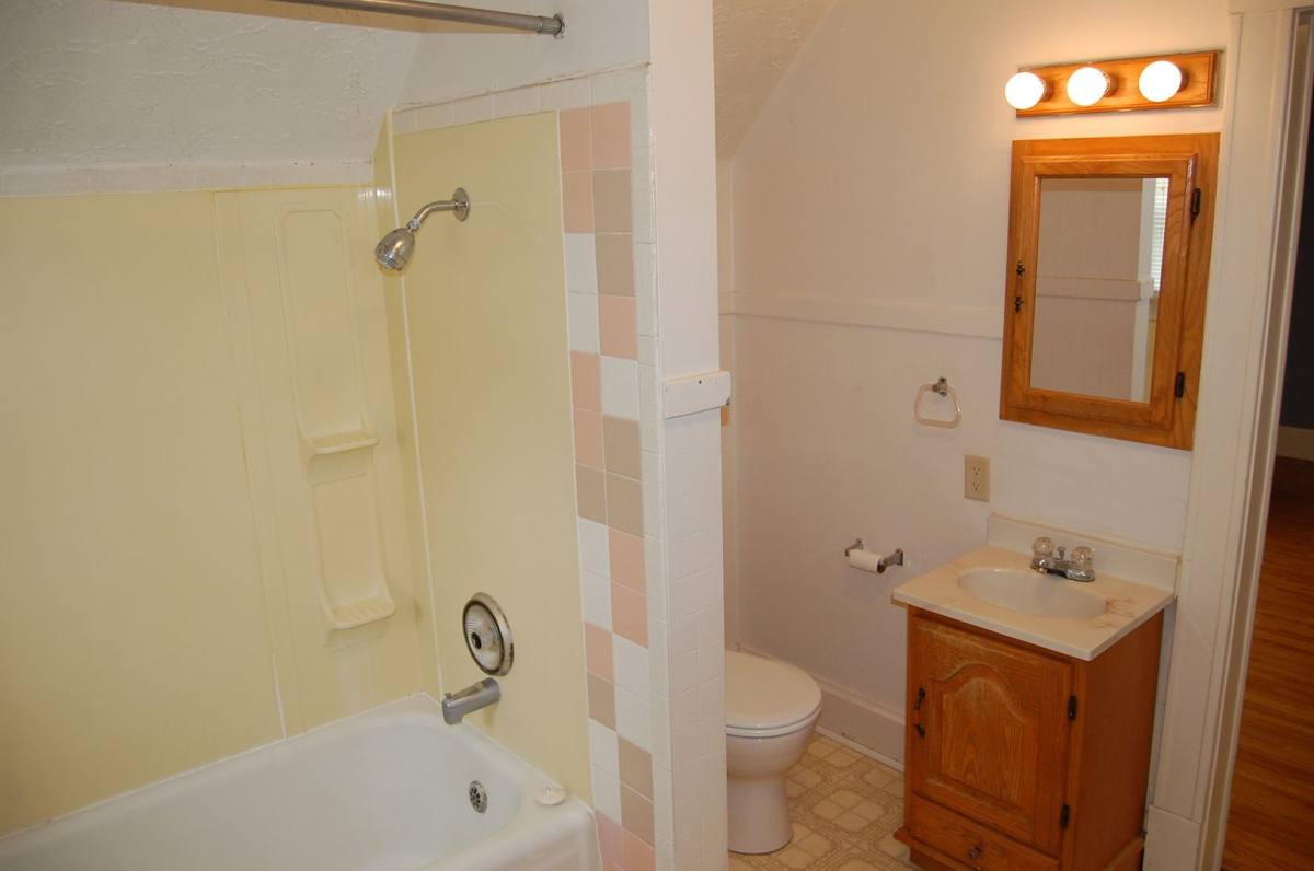 Apartment for rent at 1339 S 19th St, Lincoln, NE 68502