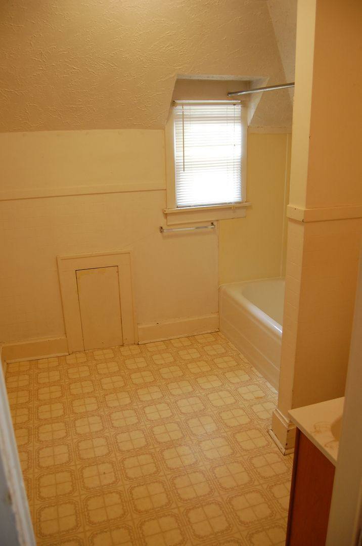 Apartment for rent at 1339 S 19th St, Lincoln, NE 68502