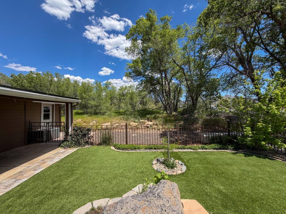 House for rent at 625 S Lone Tree Rd, Flagstaff, AZ 86001