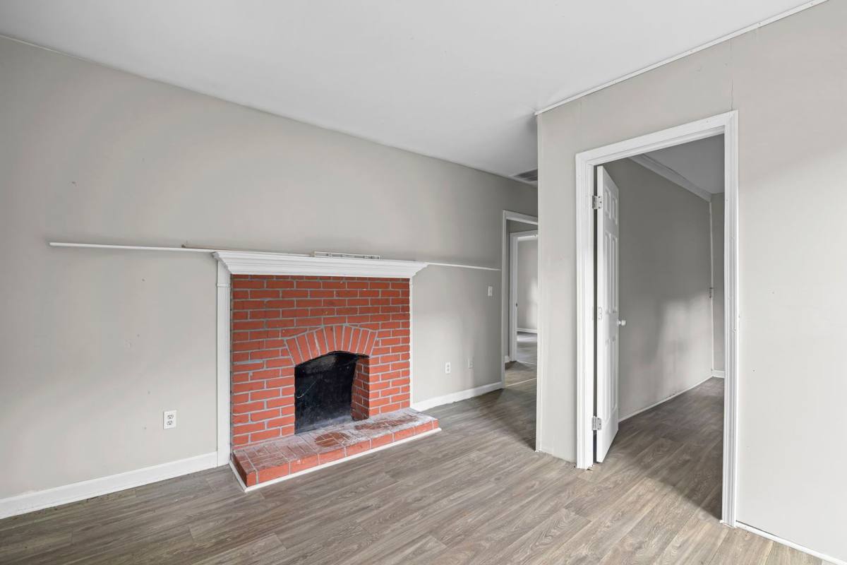 House for rent at 1005 Westmoor Dr NW, Atlanta, GA 30314