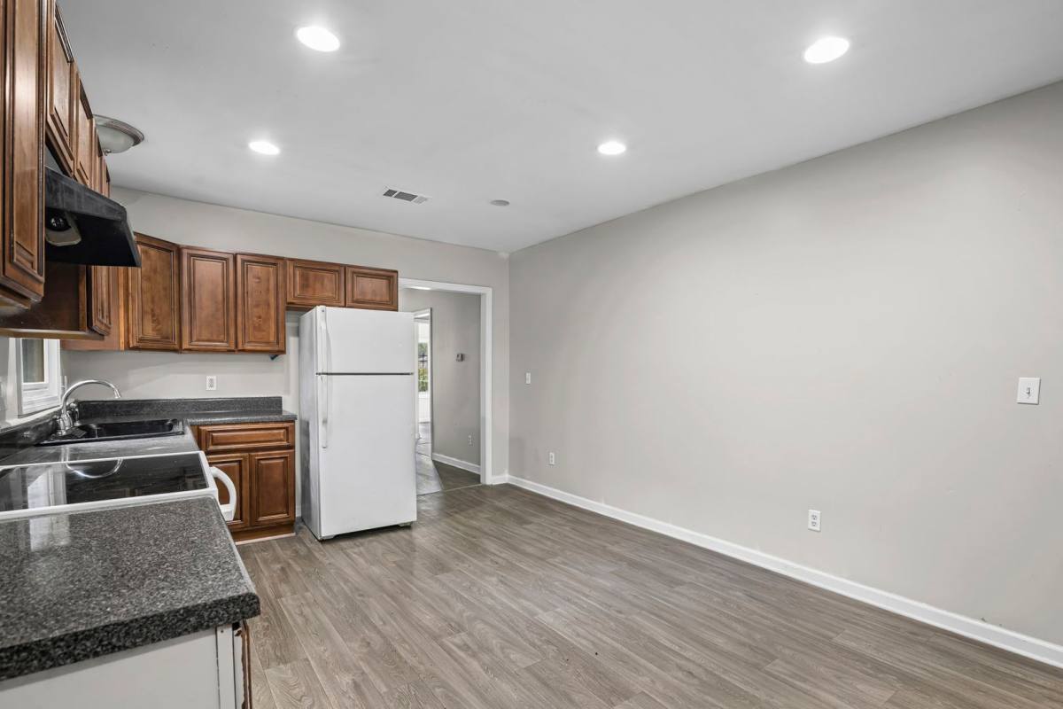 House for rent at 1005 Westmoor Dr NW, Atlanta, GA 30314
