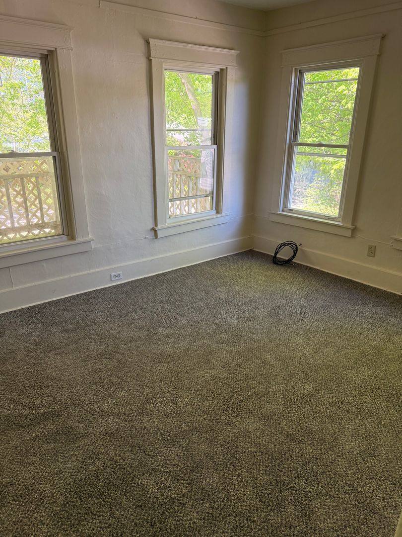 Apartment for rent at 100 Mortimer St, Bennington, VT 05201