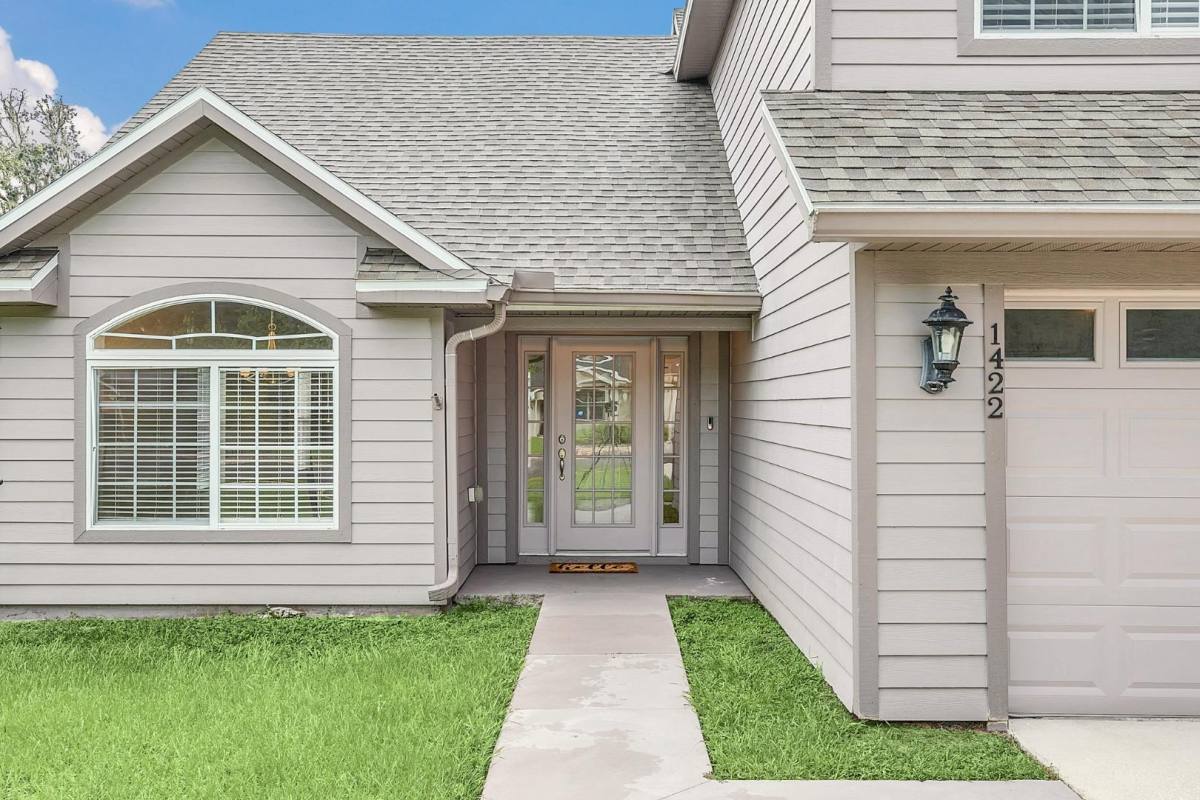 House for rent at 1422 Saffron Trail, Deland, FL 32724