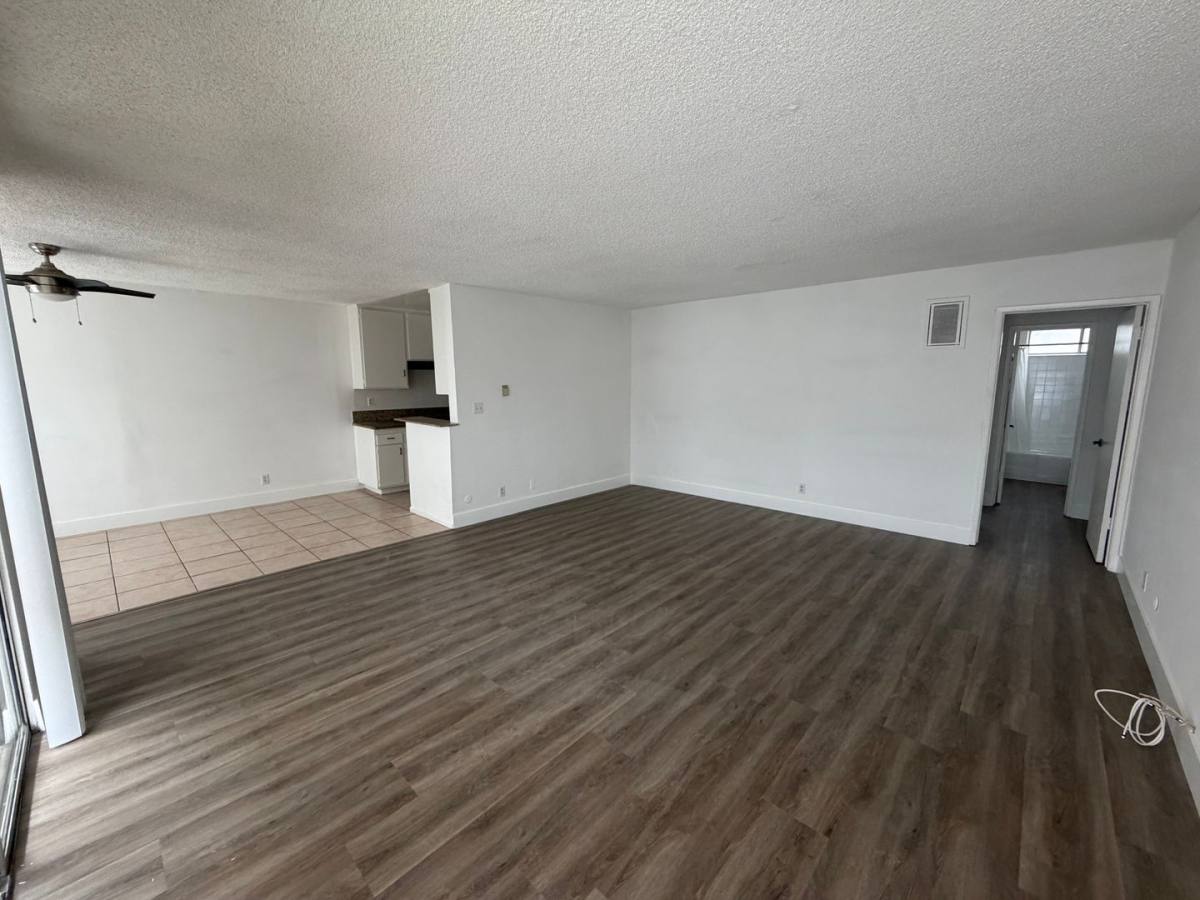 Apartment for rent at 3515 Jasmine Ave, Los Angeles, CA 90034