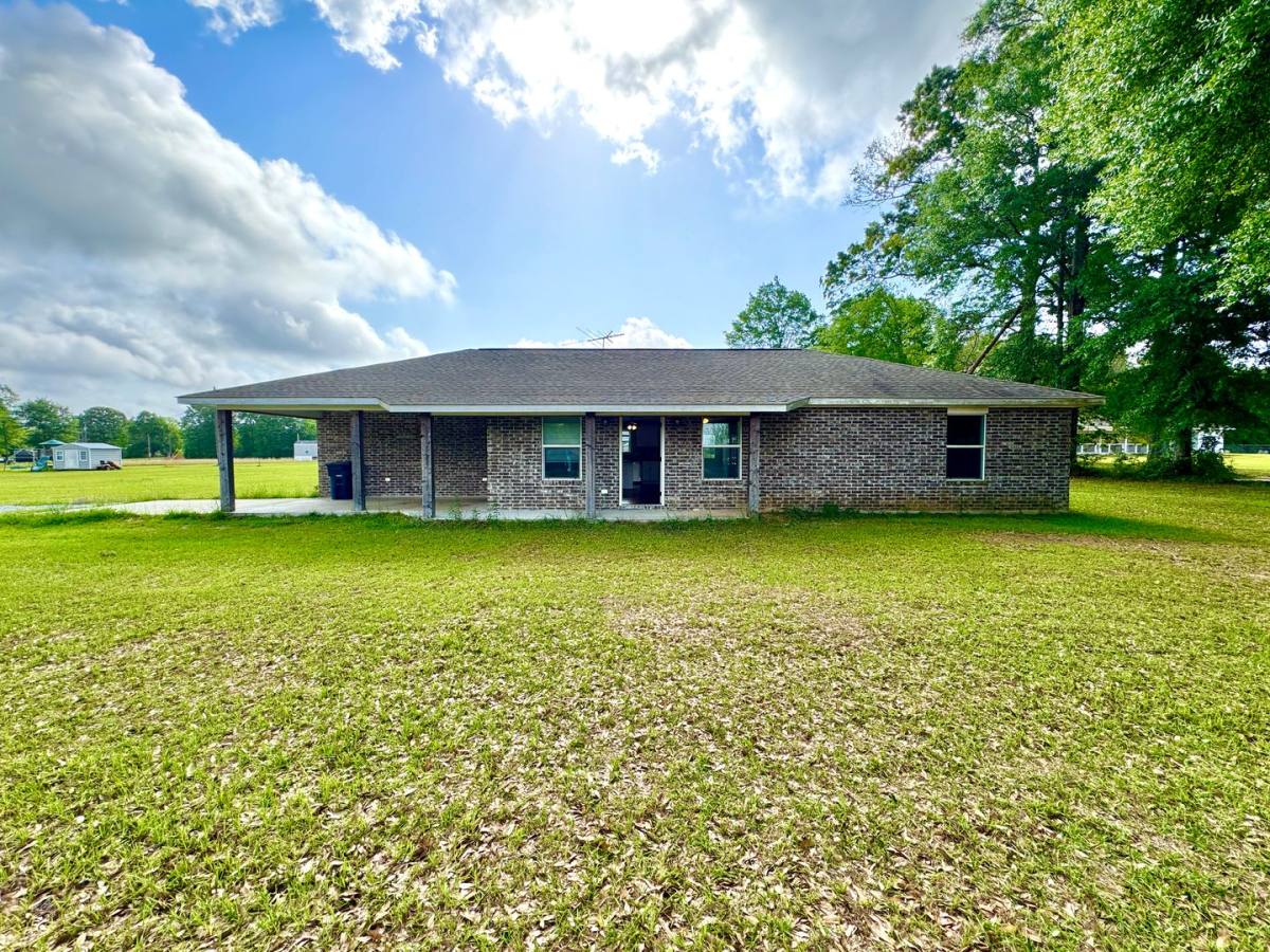 1190 Carnes Rd, Wiggins, MS 39577 - House for Rent - Image 2