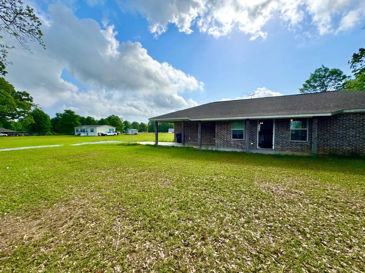 1190 Carnes Rd, Wiggins, MS 39577 - House for Rent - Image 4