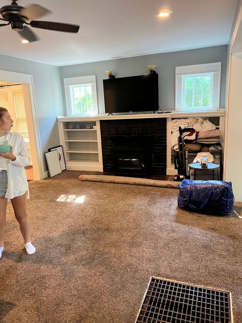 House for rent at 904 E University St, Bloomington, IN 47401