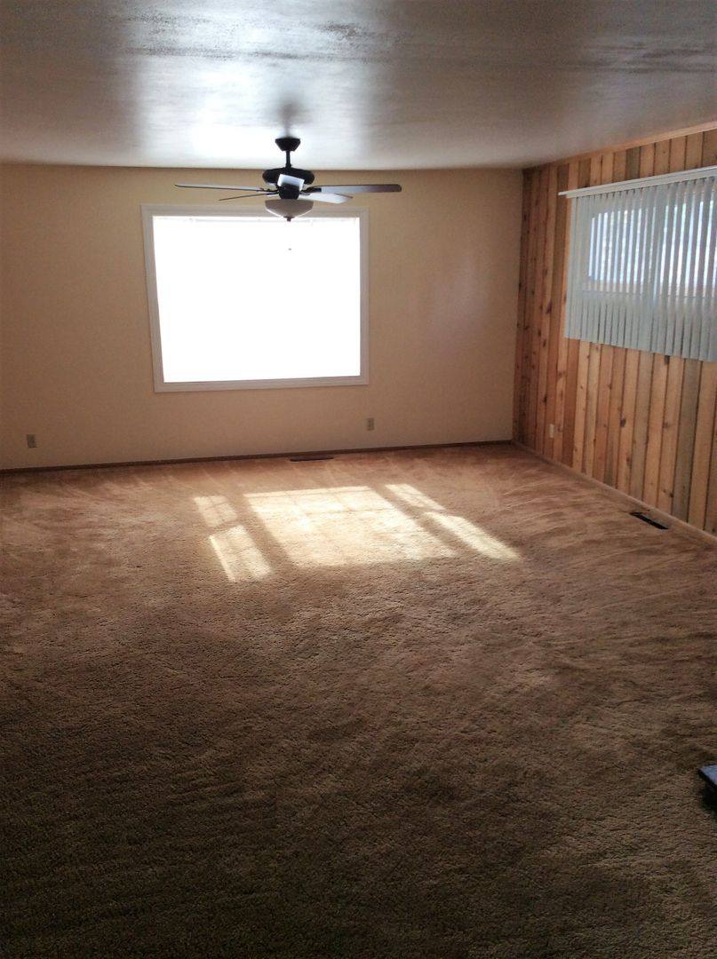 Apartment for rent at 403 or 405 B Ave, La Grande, OR 97850
