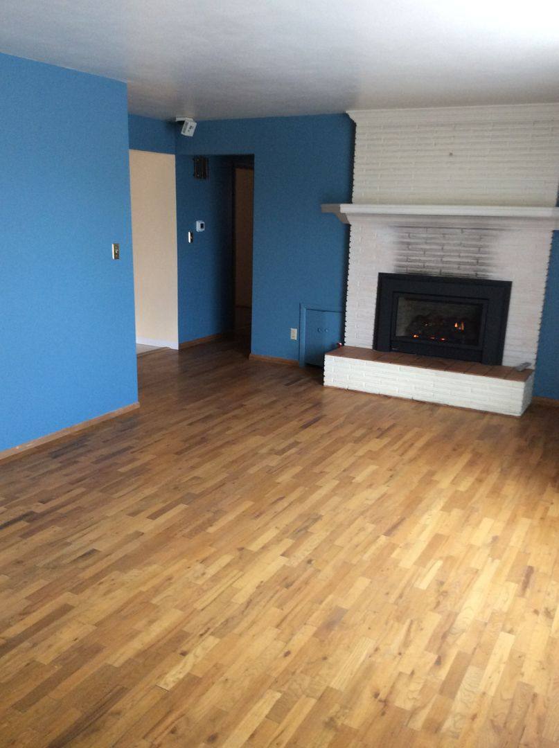 Apartment for rent at 403 or 405 B Ave, La Grande, OR 97850