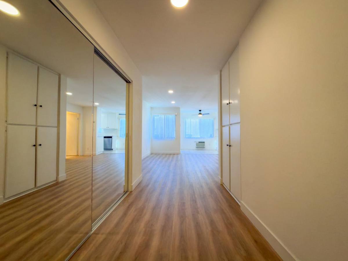 Apartment for rent at 10140 Mountair Ave #104, Tujunga, CA 91042