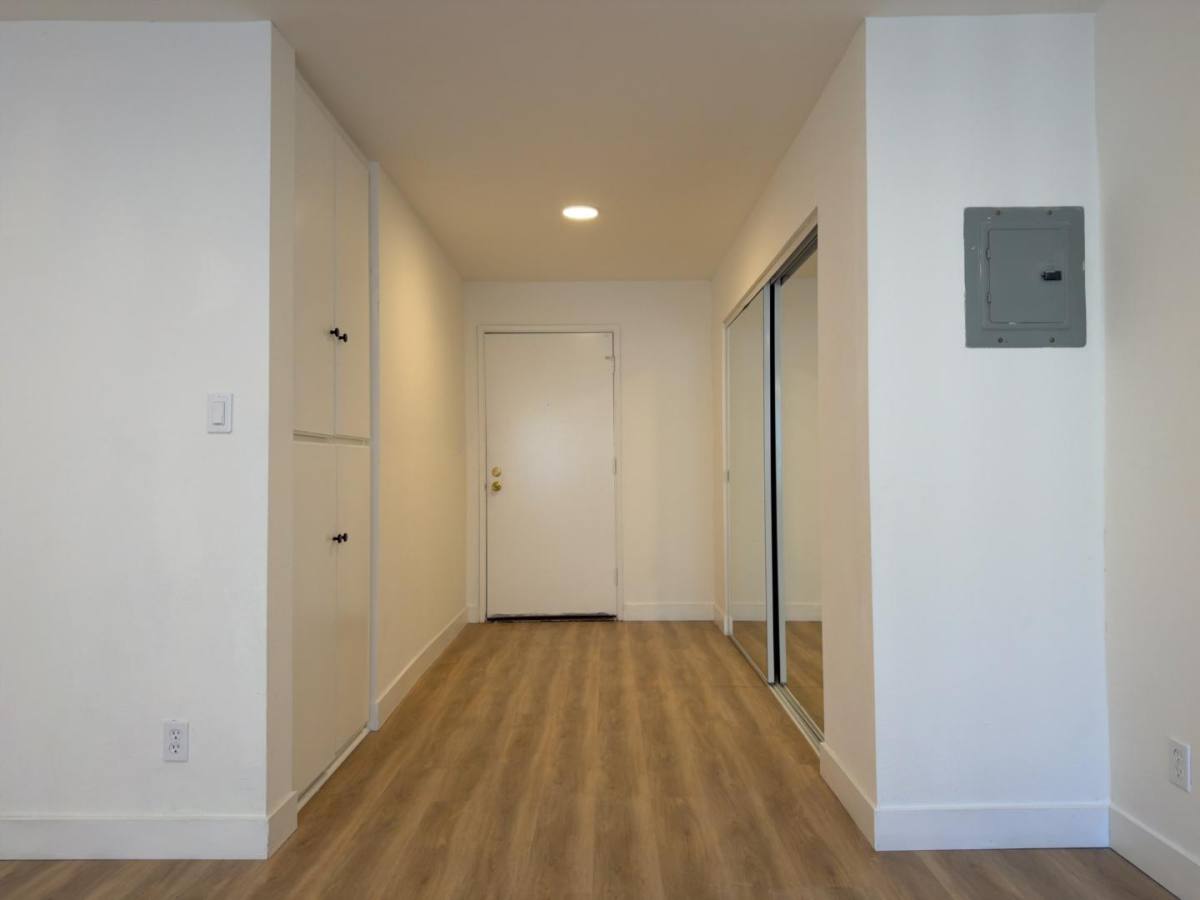 Apartment for rent at 10140 Mountair Ave #104, Tujunga, CA 91042