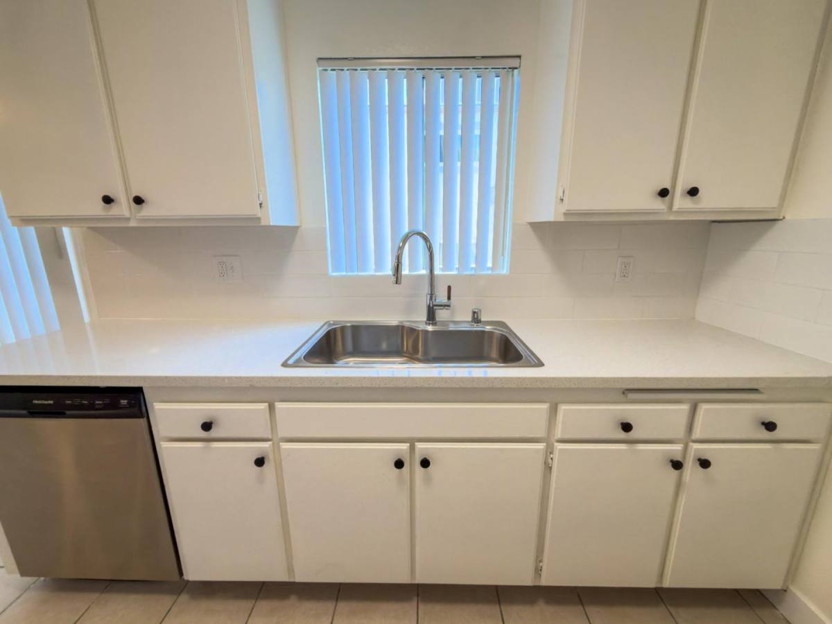 Apartment for rent at 10140 Mountair Ave #104, Tujunga, CA 91042