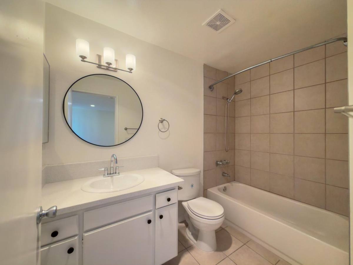 Apartment for rent at 10140 Mountair Ave #104, Tujunga, CA 91042