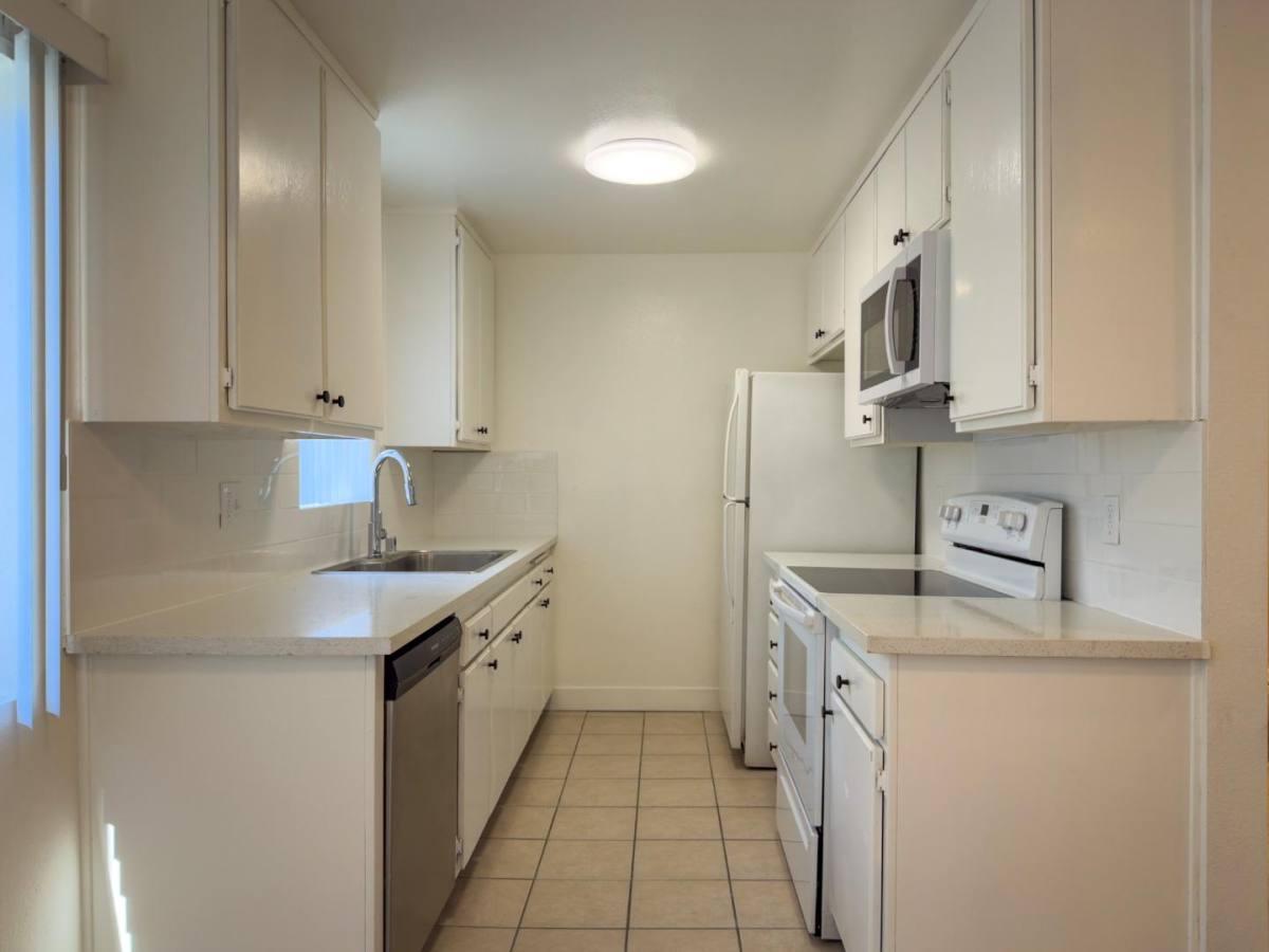 Apartment for rent at 10140 Mountair Ave #104, Tujunga, CA 91042