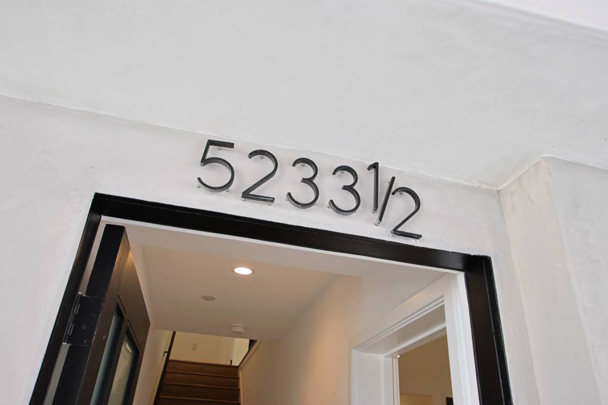Townhouse for rent at 5235 Satsuma Ave #5233 1 2, North Hollywood, CA 91601