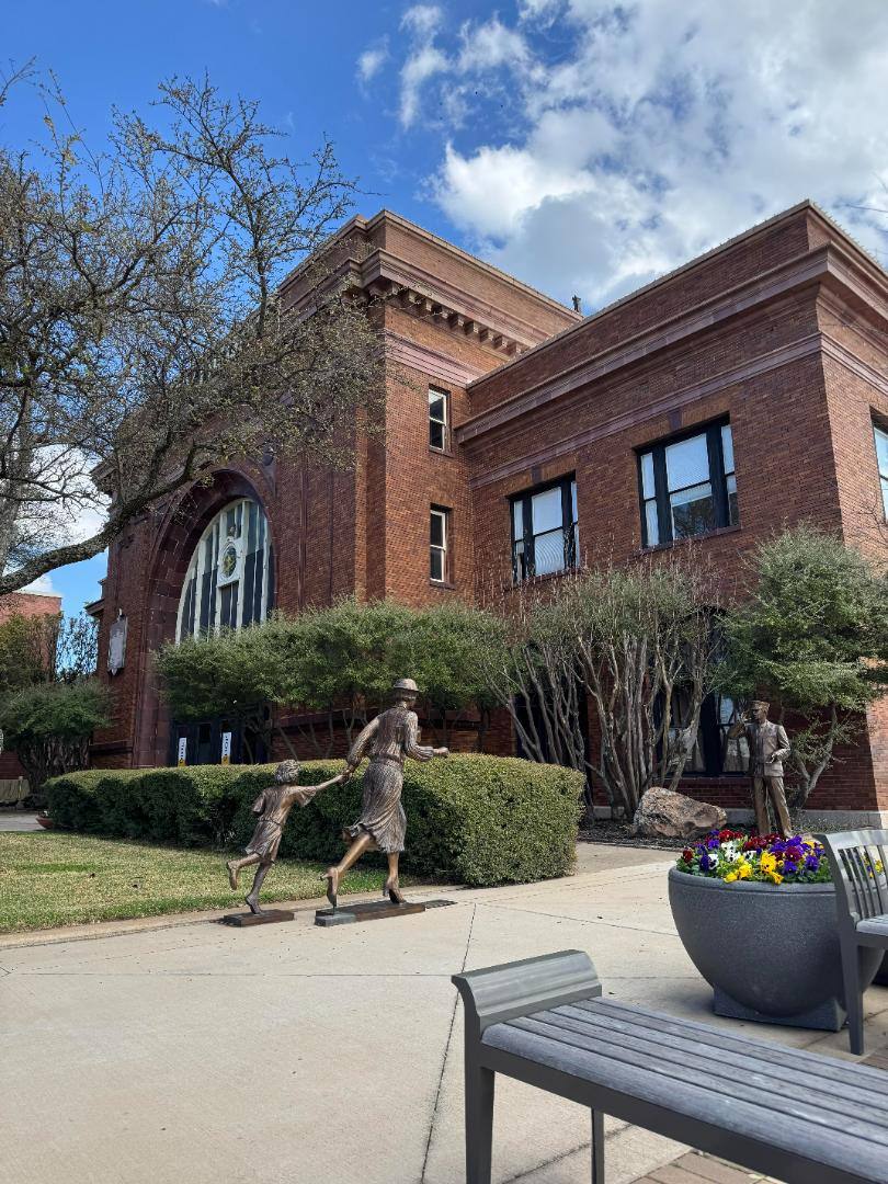 Apartment for rent at 101 E Main St #215, Denison, TX 75021