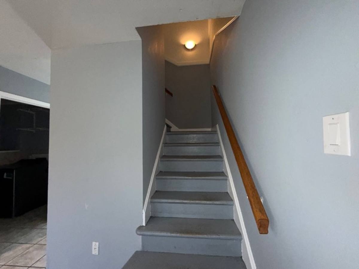 Townhouse for rent at 7244 Hazelcrest Dr, Hazelwood, MO 63042