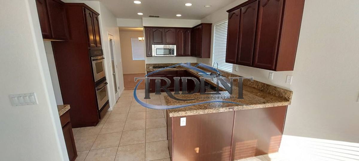 House for rent at 1941 Branding Iron Way, Olivehurst, CA 95961
