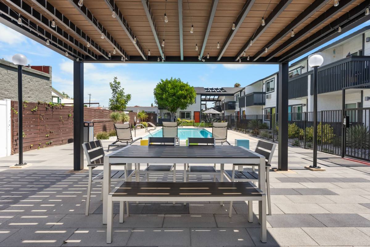Apartment for rent at 126 E 18th St, Costa Mesa, CA 92627
