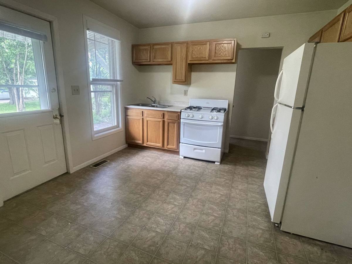 Apartment for rent at 1160 High, Oshkosh, WI 54901