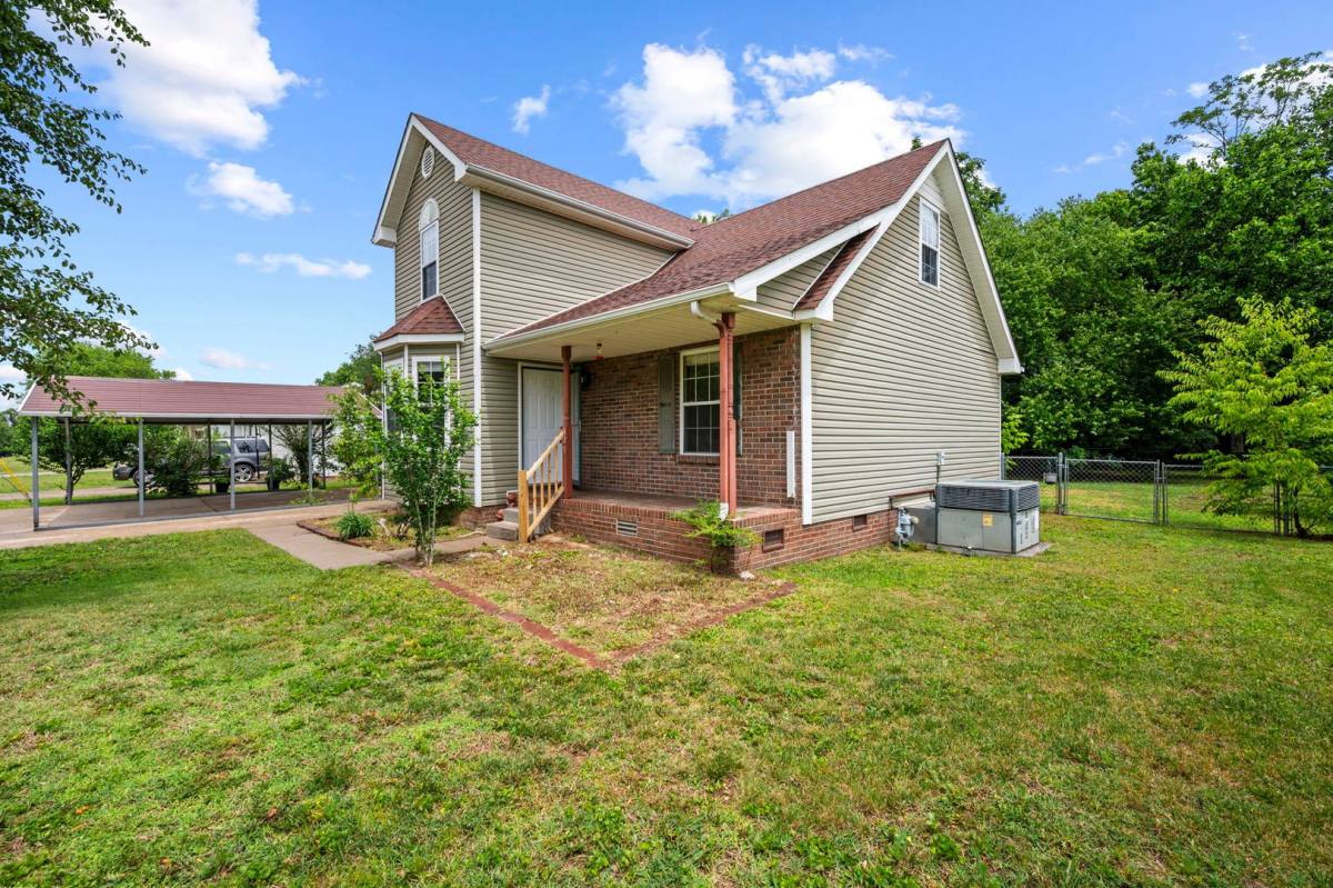 House for rent at 409 Kelsey Dr, Clarksville, TN 37042