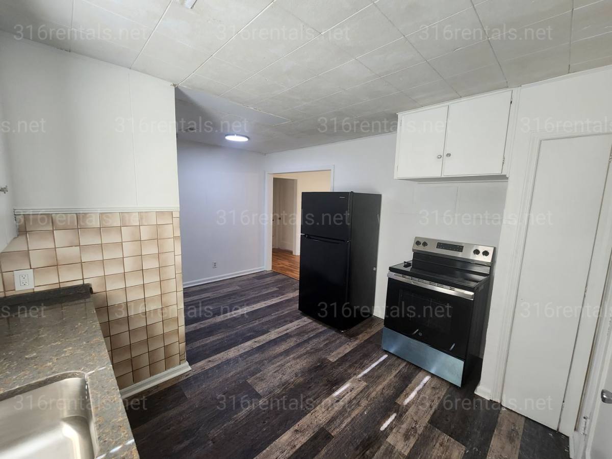 House for rent at 1248 N Terrace Dr, Wichita, KS 67208