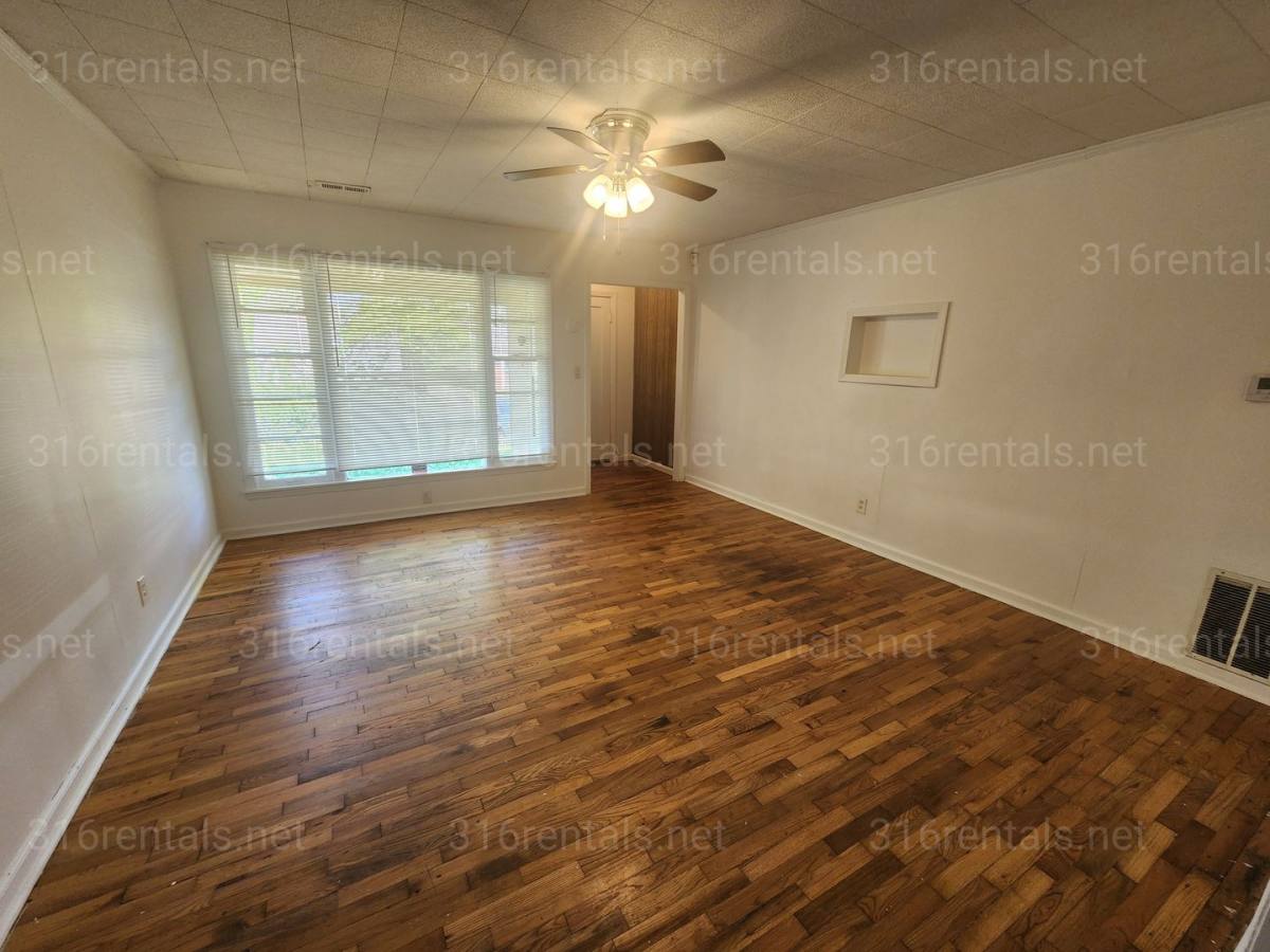 House for rent at 1248 N Terrace Dr, Wichita, KS 67208