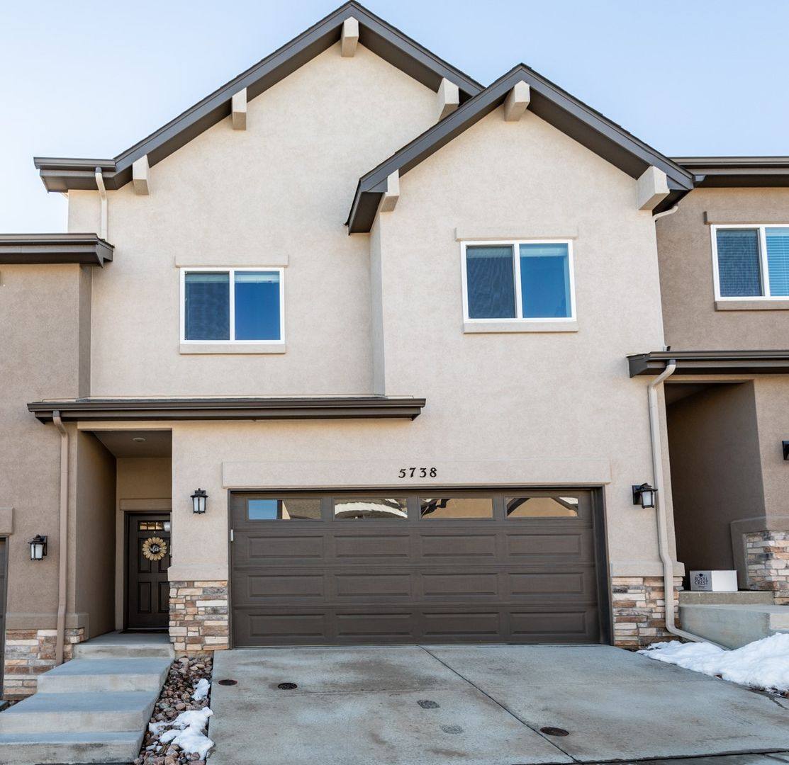 Townhouse for rent at 5738 Villa Lorenzo Dr, Colorado Springs, CO 80919