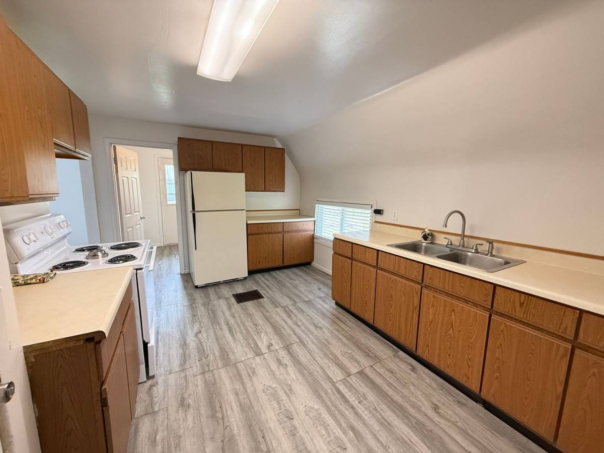 Apartment for rent at 5680 Trailer Park Dr, Jackson, MI 49201