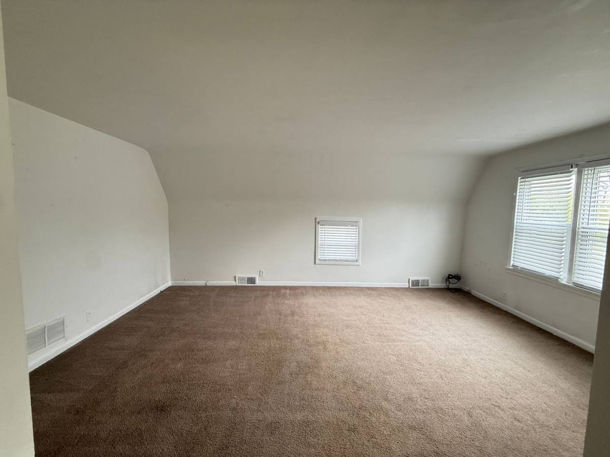 Apartment for rent at 5680 Trailer Park Dr, Jackson, MI 49201