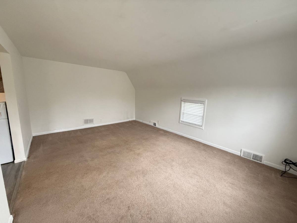 Apartment for rent at 5680 Trailer Park Dr, Jackson, MI 49201